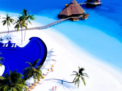 Explore Veligandu Island Maldives